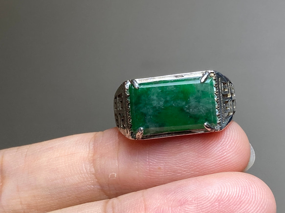 翡翠 緑色 フック型カフリンクス 翡翠 緑色 フック型カフリンクス 翡翠 緑色 フック型カフリンクス