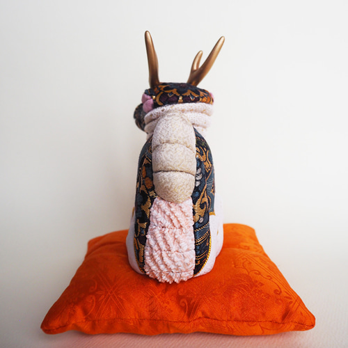 木目込み人形 辰年 干支 座布団付き その他人形 鶴 通販 16710631