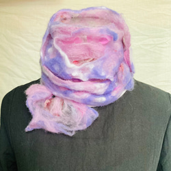 Mum羊毛氈手創作品--多層次花花飾界圍巾/衣飾 第1張的照片