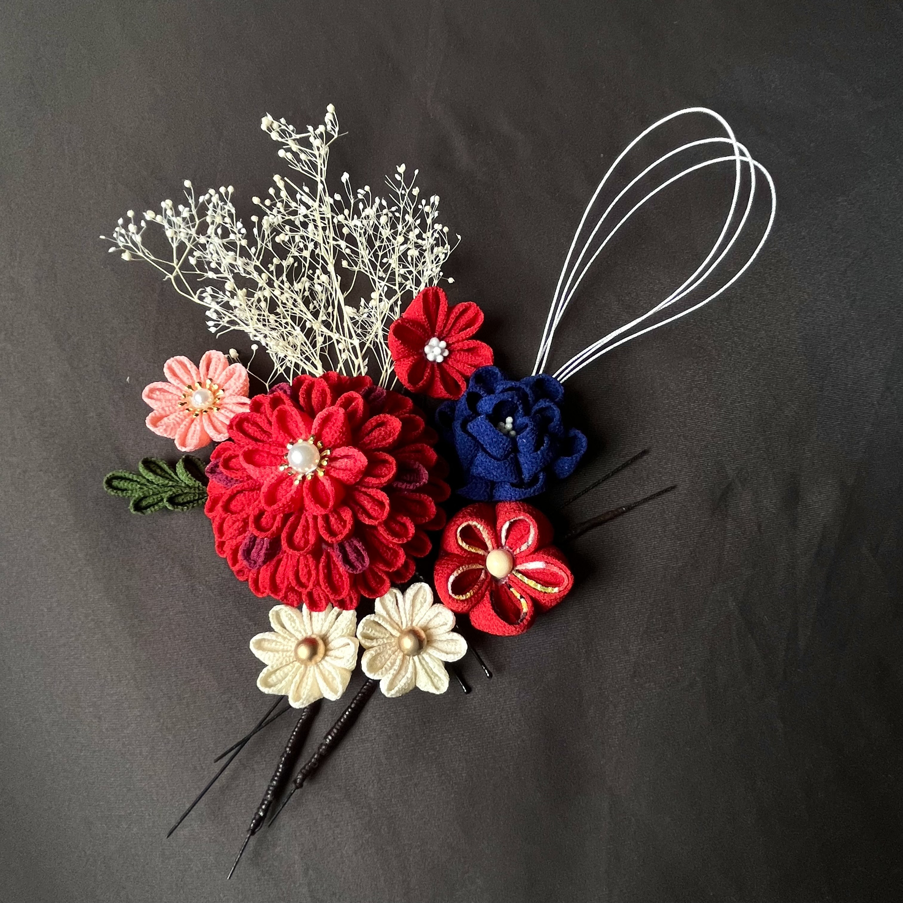 紅系　つまみ細工髪飾り　赤　ピンク　きなり　濃紺　和柄　七五三　成人式　卒業式　着物　前撮り　晴れの日