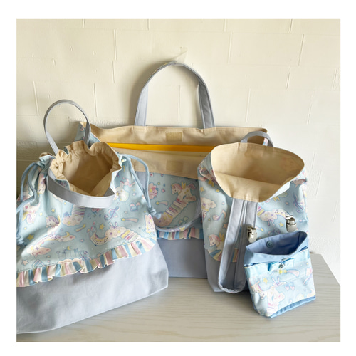 送料無料♡ユニコーン♡レッスンバッグ、上履き袋、お着替え巾着袋