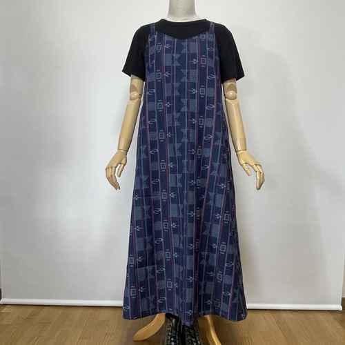 着物リメイク 紺地にツバメ柄のキャミソールワンピース フリーサイズ