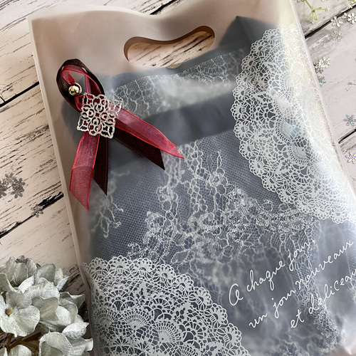 Dress&spice＊レース巾着バッグ 内側サテン 丸底 巾着バッグ Own.Body  