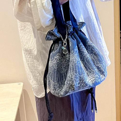 Dress&spice＊レース巾着バッグ 内側サテン 丸底 巾着バッグ Own.Body 