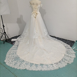 美容產品！婚紗白色露肩柔軟薄紗 A 字拖地中型禮服婚禮 第2張的照片