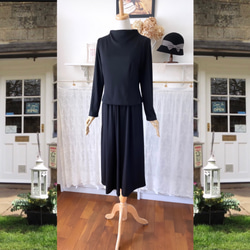 黒ウールニットのセットアップ『ボトルネックブラウス・サイズフリースカート・薄手ウール 』 2枚目の画像