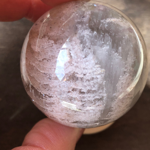 レア☆】虹入り☆千層ガーデンクォーツスフィア（丸玉）☆44mm