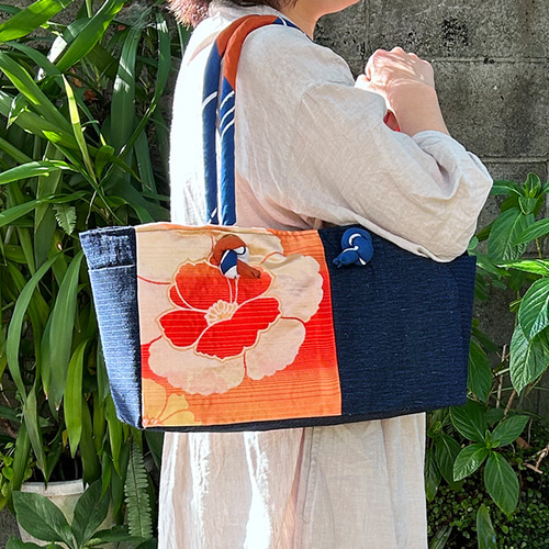 着物リメイクバッグ【横長スクエアバッグ 橙大花】トートバッグ 和服 