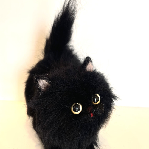 【期間限定値下げ】 名入れ 猫 はみ出しスクゥエア型 　猫　長毛種　黒 quality living with cats】ネコの首飾り chouchou type Lサイズ