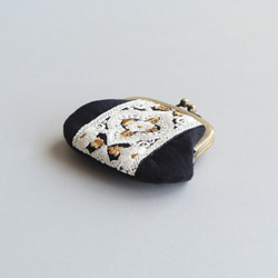 インド刺繍リボンのミニがま口（小銭入れ・ポーチ）ブラック 4枚目の画像