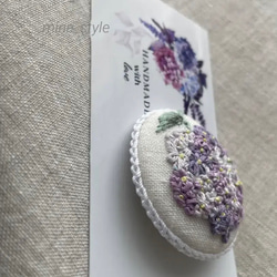 紫陽花の手刺繍ブローチ 3枚目の画像