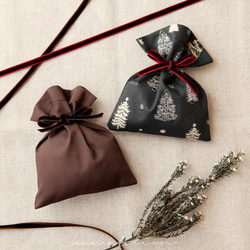 ニットのクリスマスボール シルバーグレー [受注制作] ウール 編み物 毛糸 ギフトラッピング クリスマスギフト 18枚目の画像