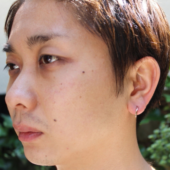 K10 ピアス  -fluent Pierce- (1P)　フープピアス　K10yellowgold　ゴールド 3枚目の画像