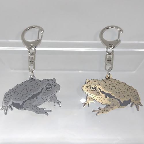 ヒキガエル カエル キーホルダー アクセサリー 両生類 両面加工