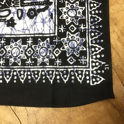 バティックプリントの布　ホワイトバロン 3枚目の画像