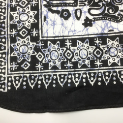 バティックプリントの布　ホワイトバロン 5枚目の画像