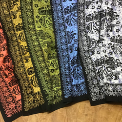 バティックプリントの布　ブルーバロン 14枚目の画像