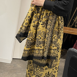 バティックプリントの布　イエローバロン　(黄土色) 19枚目の画像