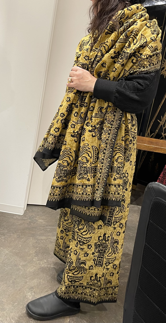 バティックプリントの布　イエローバロン　(黄土色) 19枚目の画像