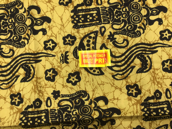 バティックプリントの布　イエローバロン　(黄土色) 9枚目の画像