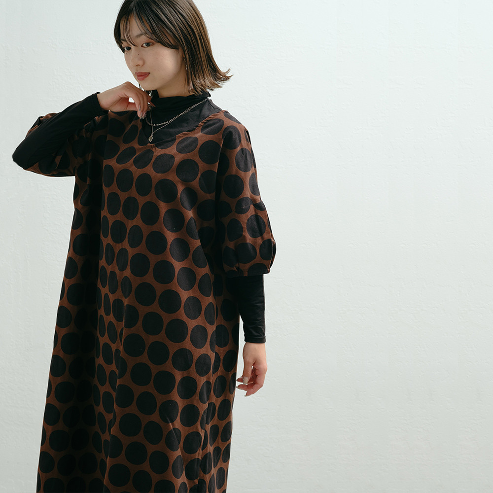 ゆったりサイズ 産前産後にも！コーデュロイ パフスリーブワンピース 大きな水玉 秋冬新作
