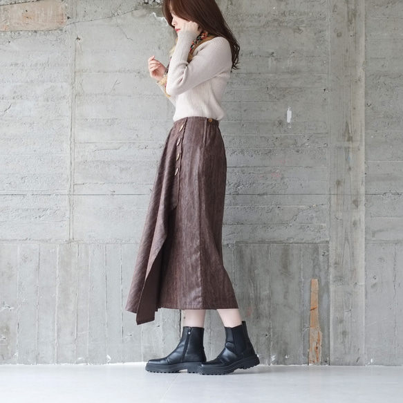 オーロラを身に纏う♡ジュエルカラースカート（23w-07）ダークブラウン 4枚目の画像