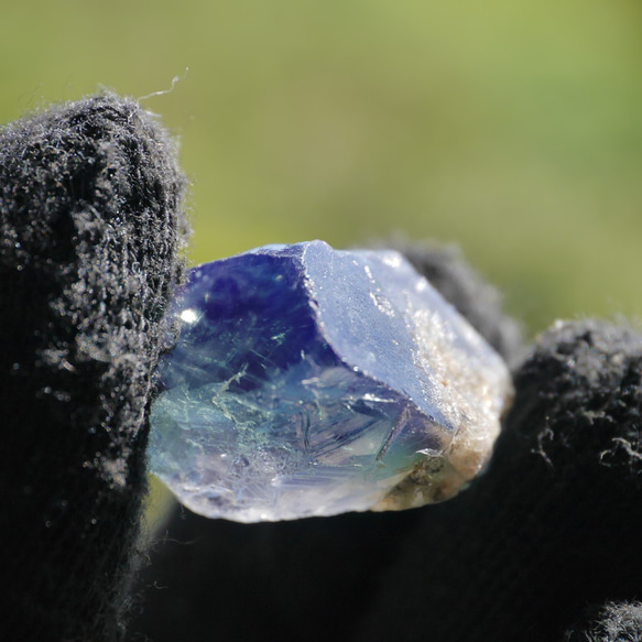 天然石約7.6g最大幅約26mmダイアナマリア鉱山産フローライト結晶原石グリーン強蛍光[dmfl-231018-01] 7枚目の画像