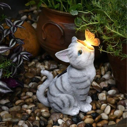 猫と蝶 ガーデンライト オーナメント 太陽光置物 かわいい 庭