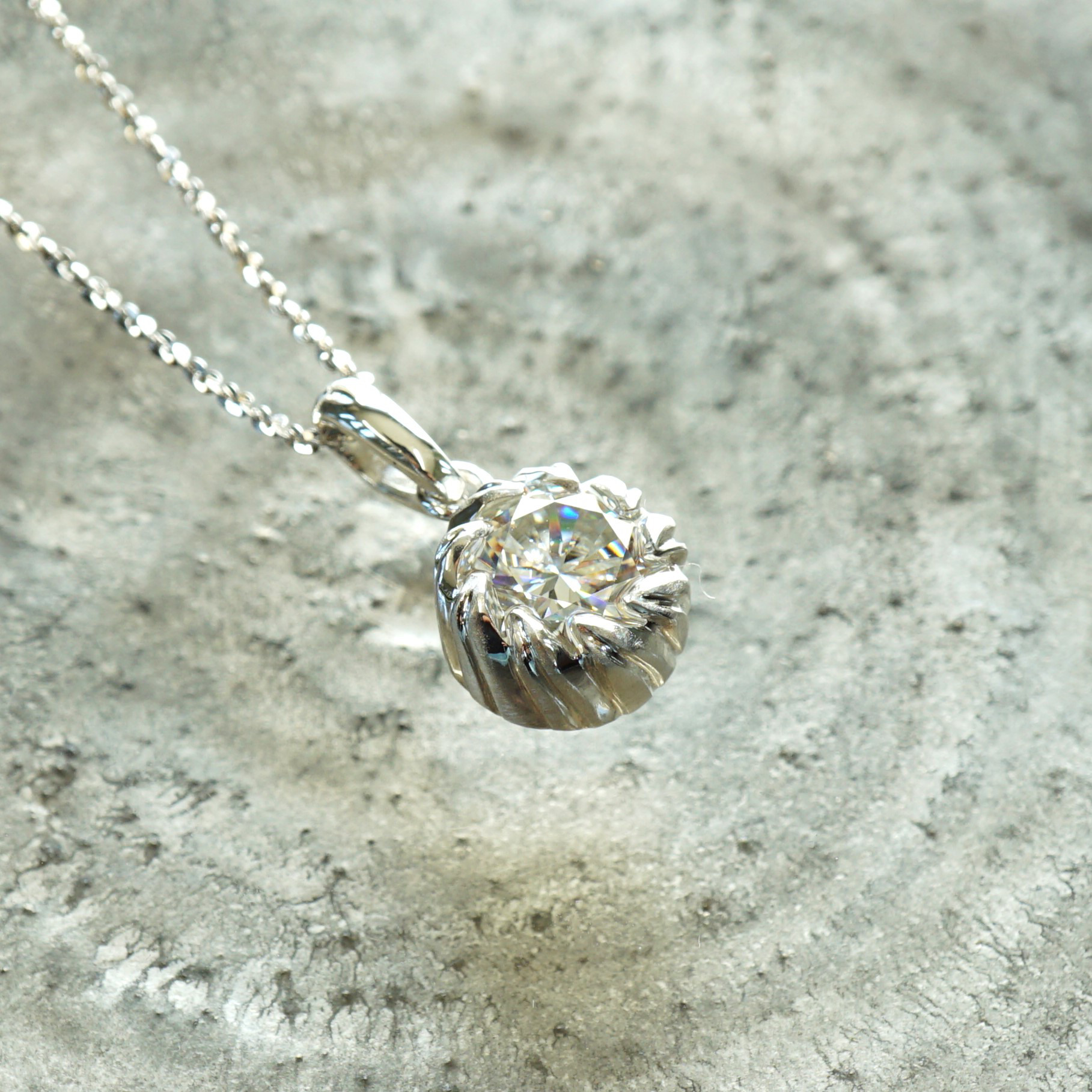 【受注製作】SV 大粒モアッサナイトのつぼみペンダント＜ヘッドのみ＞