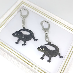 モニター オオトカゲ トカゲ キーホルダー アクセサリー 爬虫類 両面