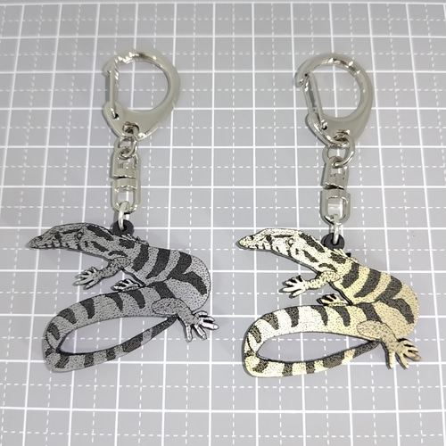 モニター オオトカゲ トカゲ キーホルダー アクセサリー 爬虫類 両面