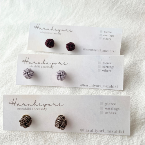 no.196 ハンドメイド✩.*引き揃え糸のくすみカラー上品イヤリング（ピアス） イヤリング ピアス 水引 夏 アクセサリー くすみカラー レッド