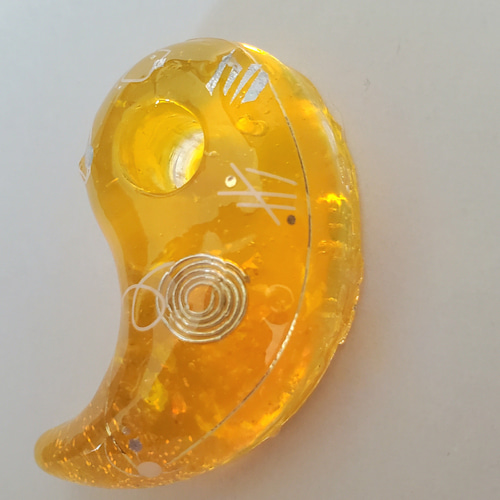 恐怖心とたたかう貴方へ⭐創作オリジナル勾玉(オレンジ