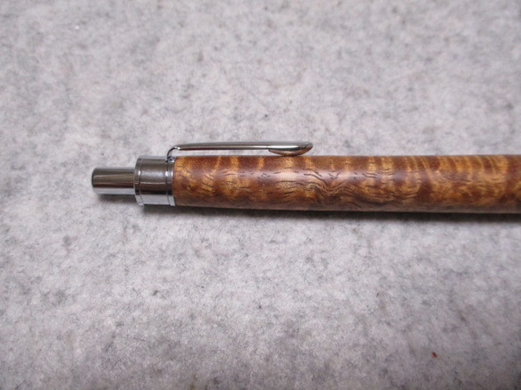 ハワイアンコア　カーリー杢　椿油仕上げ　木軸ボールペン　希少材 9枚目の画像