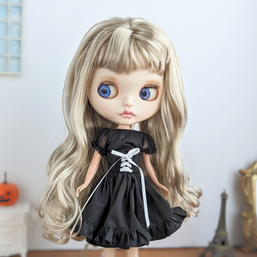 975※単品※黒の編み上げリボンのスカート※ブライスアウトフィット※1/6