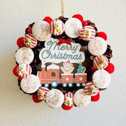 2023年くまちゃんクリスマスリース くるみボタンアレンジ レッド系