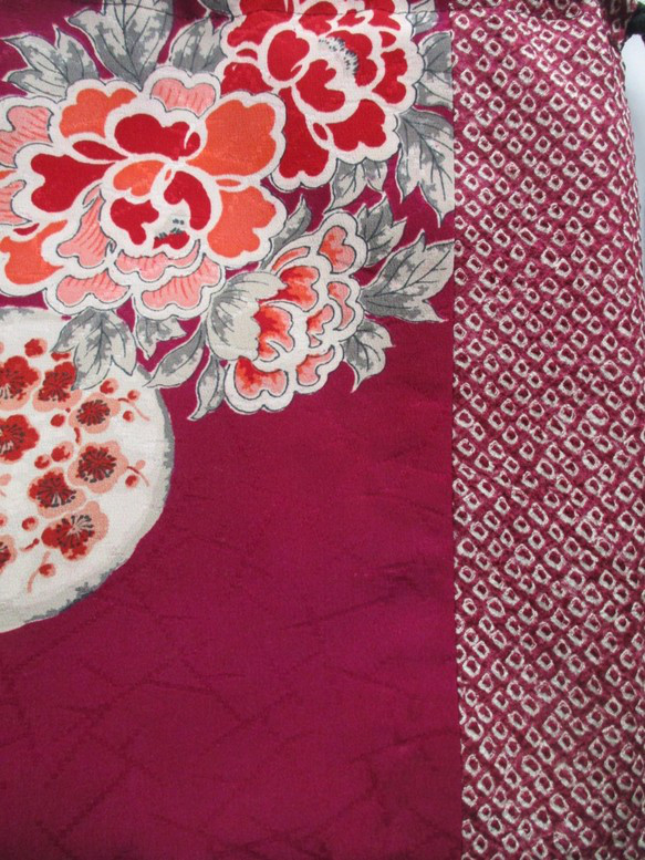 ７４１６　絞りと花柄の着物で作った巾着袋　#送料無料 5枚目の画像