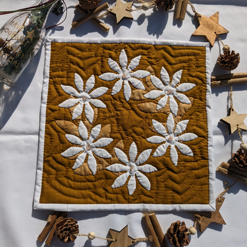 ハワイアンキルトのタペストリー(Xマス) ハワイアンキルト・ミニ