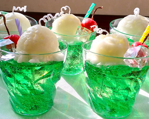 ふわっと甘い懐かしのひととき ～メロンクリームソーダキャンドル