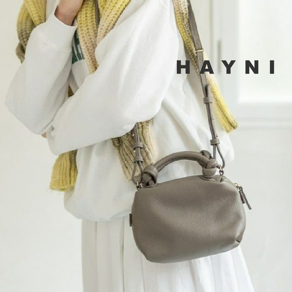 2way/本革 コロンとした可愛いフォルムのショルダーバッグ 軽量 2way/本革 コロンとした可愛いフォルムのショルダーバッグ 軽量