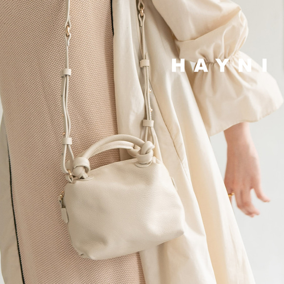 2way/本革 コロンとした可愛いフォルムのショルダーバッグ 軽量 2way/本革 コロンとした可愛いフォルムのショルダーバッグ 軽量