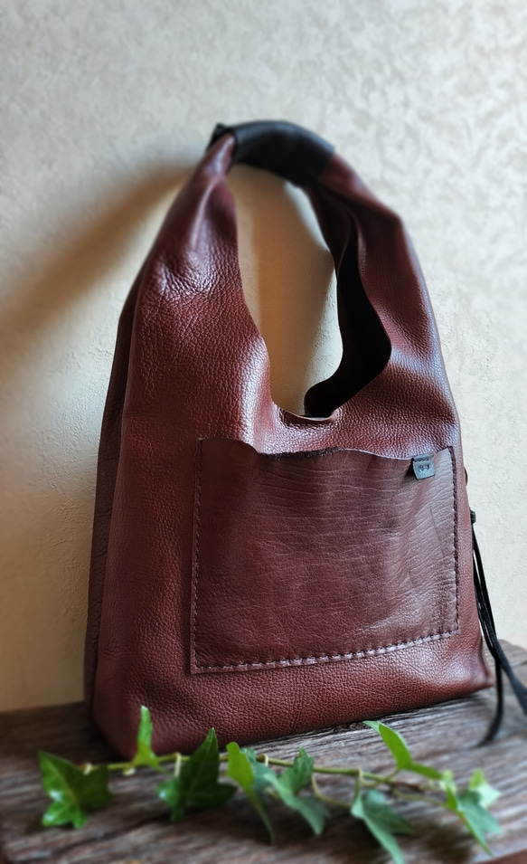 one shoulder bag　濃いブラウン✗黒　オイルシュリンクレザー 5枚目の画像