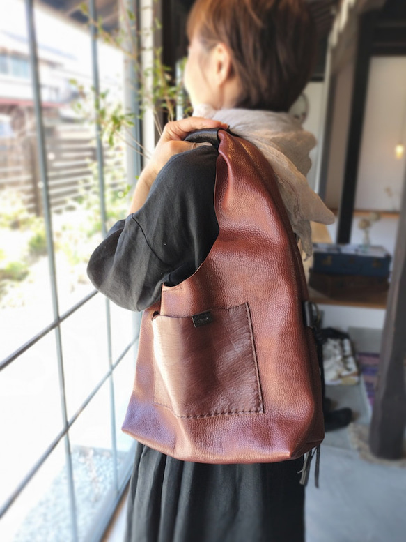 one shoulder bag　濃いブラウン✗黒　オイルシュリンクレザー 15枚目の画像