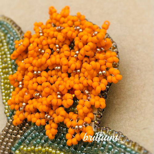 完成品】ビーズ刺繍 キンモクセイのブローチ ブローチ Beads工房