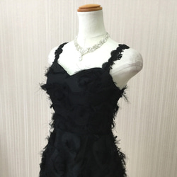 ウェディングドレス カラードレス ブラック黒 7号 9号 11号 13号 羽のような生地が美しいドレス90223bk 4枚目の画像