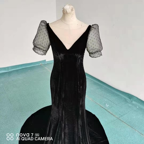 美品！パーティードレス 黒 高級ベロア 短トレーン マーメイドライン V  
