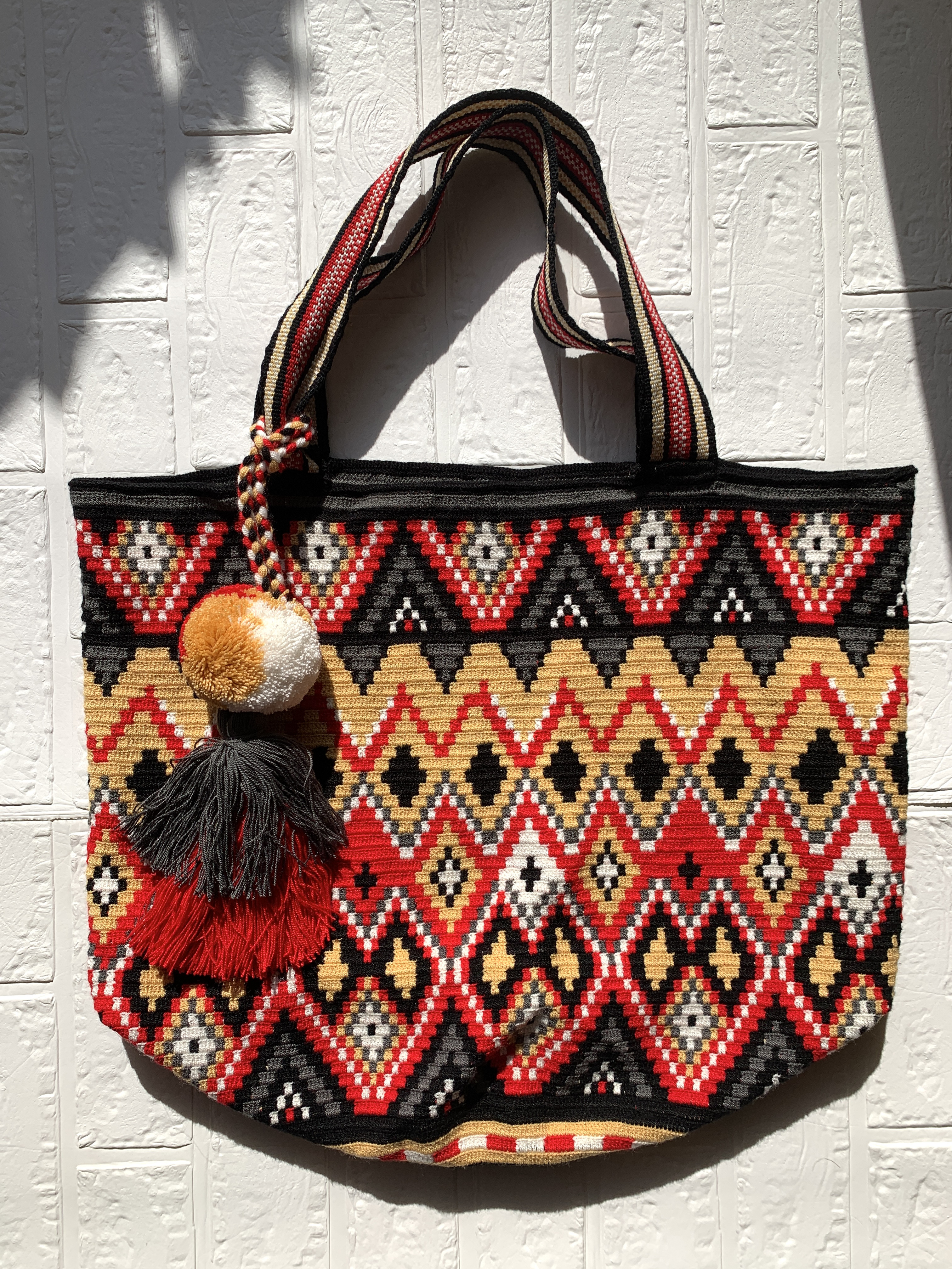 コロンビア発Wayuu SUSUトートバッグ multi rojo XXLサイズ