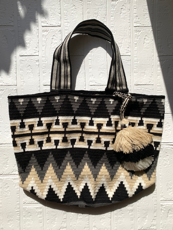 コロンビア発Wayuu SUSUトートバッグ gris x negro XXLサイズ トート 