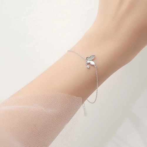 シルバー925 ブレスウォッチ　ジルコニア入りバタフライ シルバー シェル 貝殻 蝶々 バタフライ ジルコニア ブレスレット