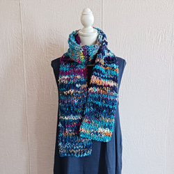 アートヤーンの一目ゴム編みマフラー　手紡ぎ　手編み（品番263） 5枚目の画像